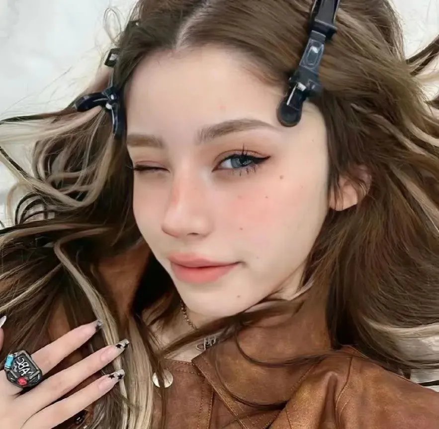 凄艳断肠花